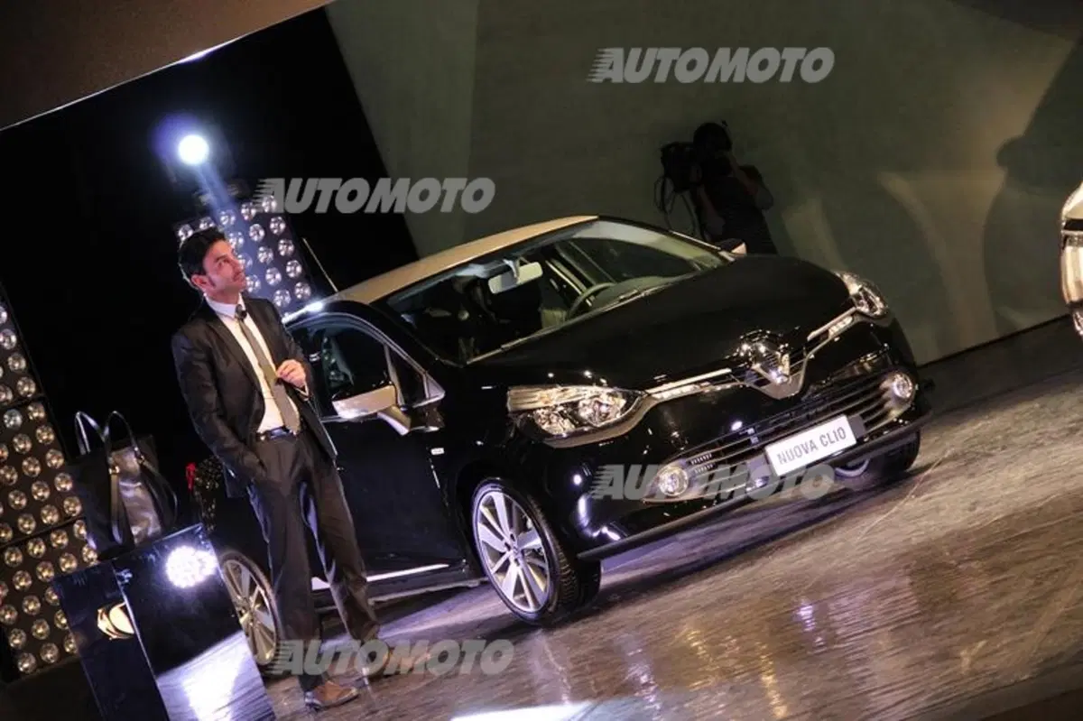 Renault Clio Costume National: l'alta moda entra in auto (2)