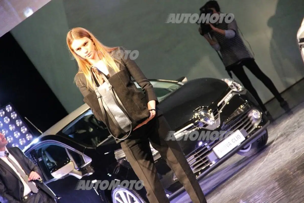 Renault Clio Costume National: l'alta moda entra in auto (9)