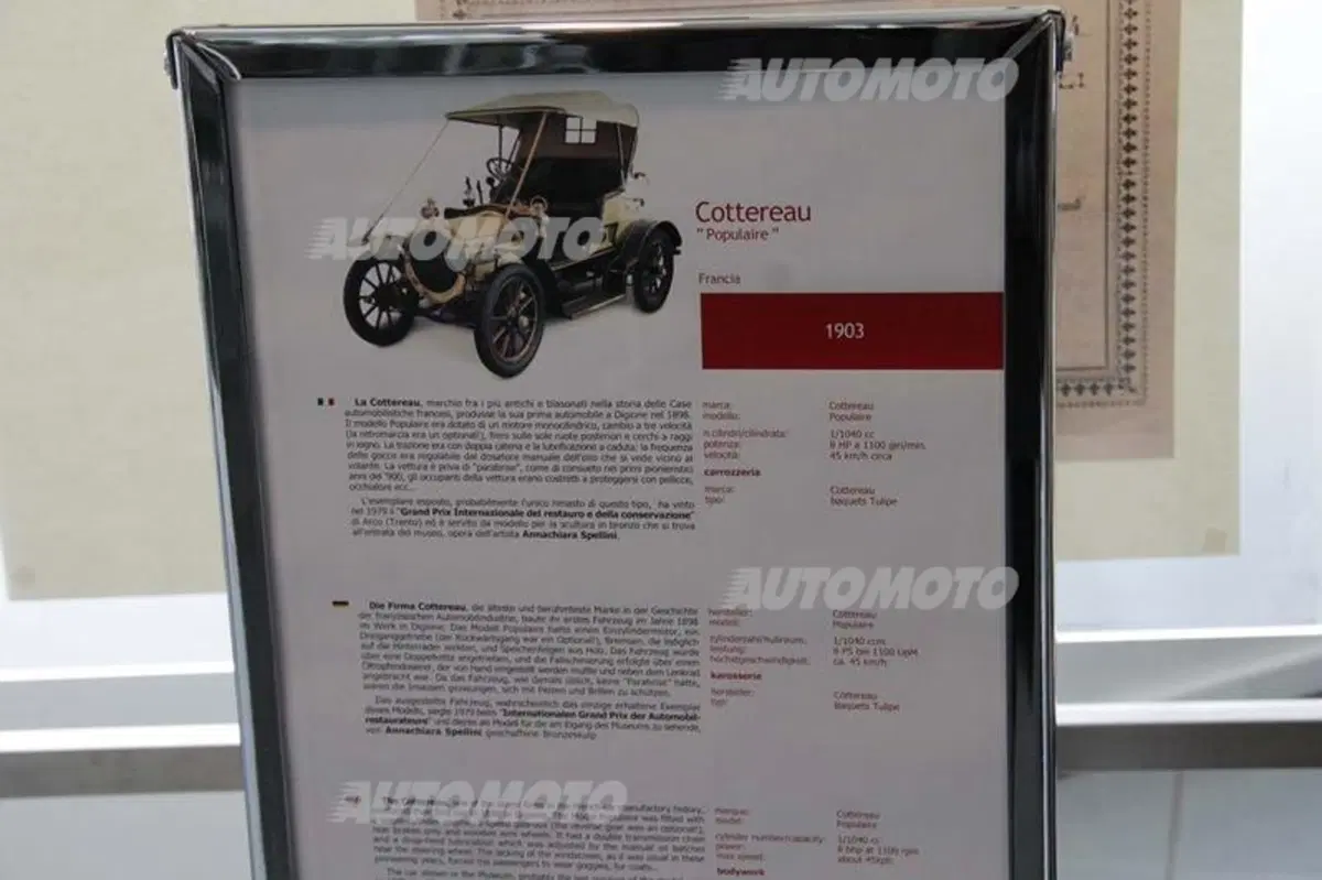 Museo Nicolis: la storia dell'auto e della moto in un'esposizione privata (12)