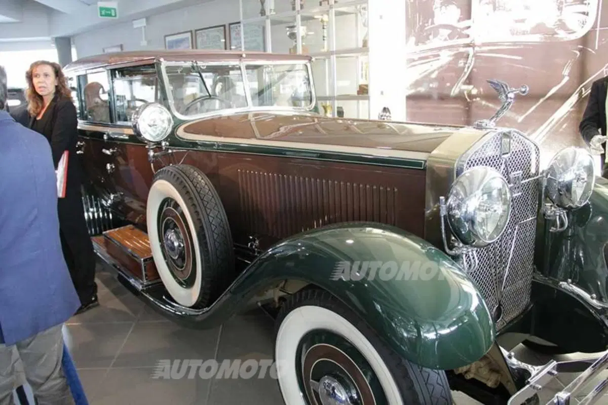 Museo Nicolis: la storia dell'auto e della moto in un'esposizione privata (20)