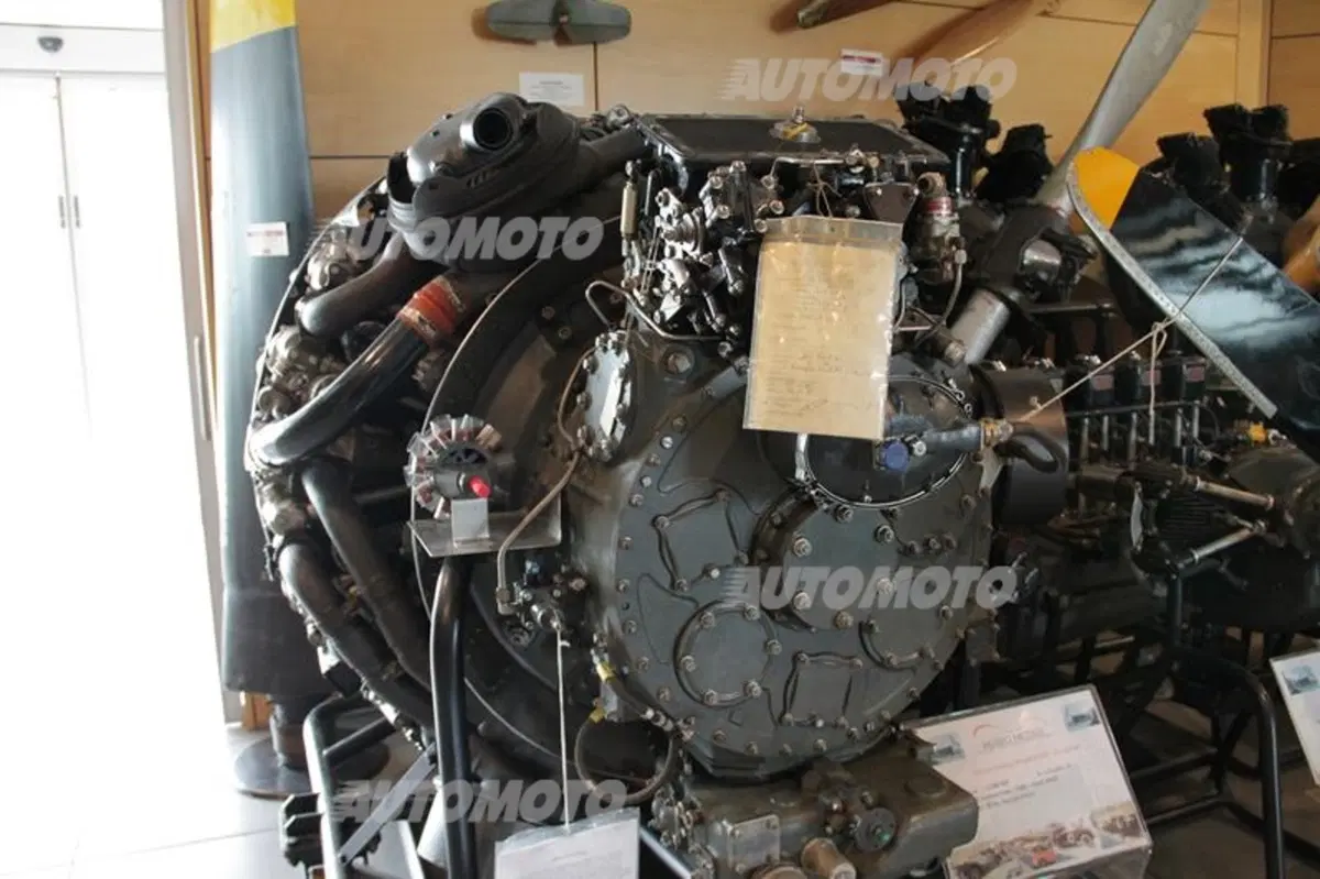 Museo Nicolis: la storia dell'auto e della moto in un'esposizione privata (38)
