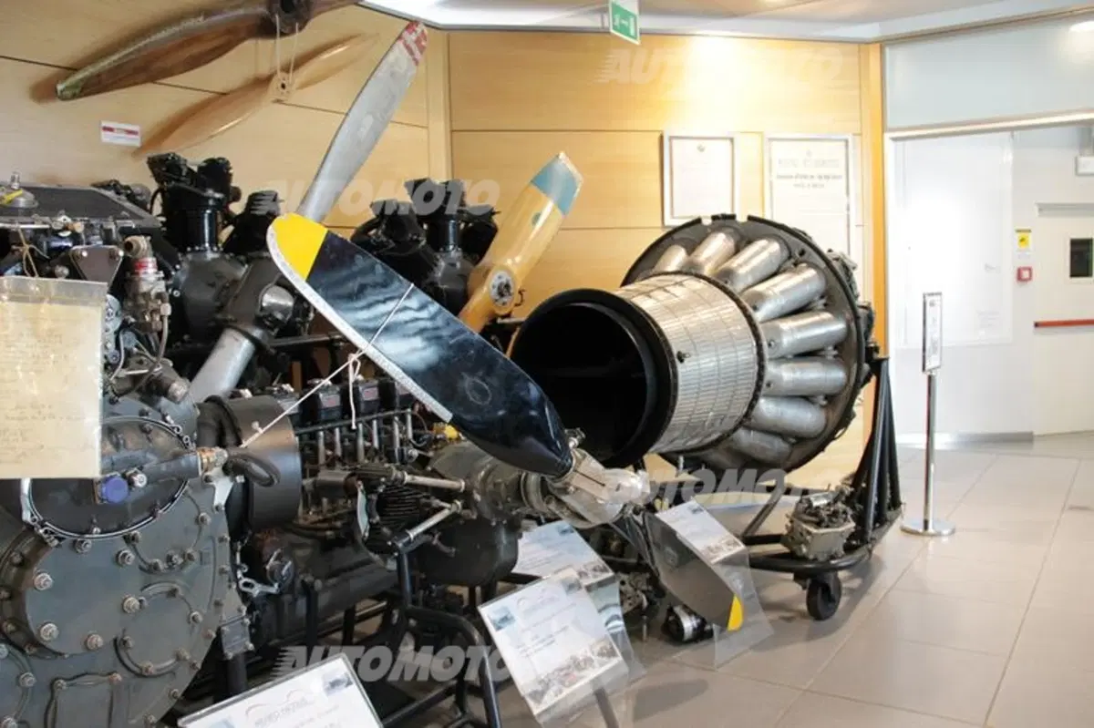 Museo Nicolis: la storia dell'auto e della moto in un'esposizione privata (39)