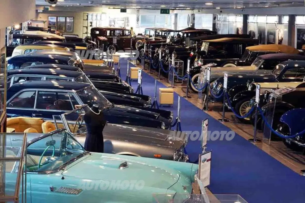 Museo Nicolis: la storia dell'auto e della moto in un'esposizione privata (41)