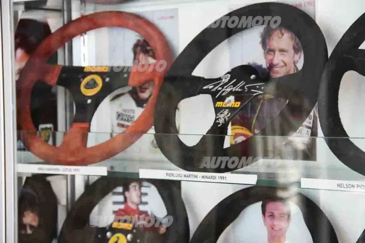 Museo Nicolis: la storia dell'auto e della moto in un'esposizione privata (62)