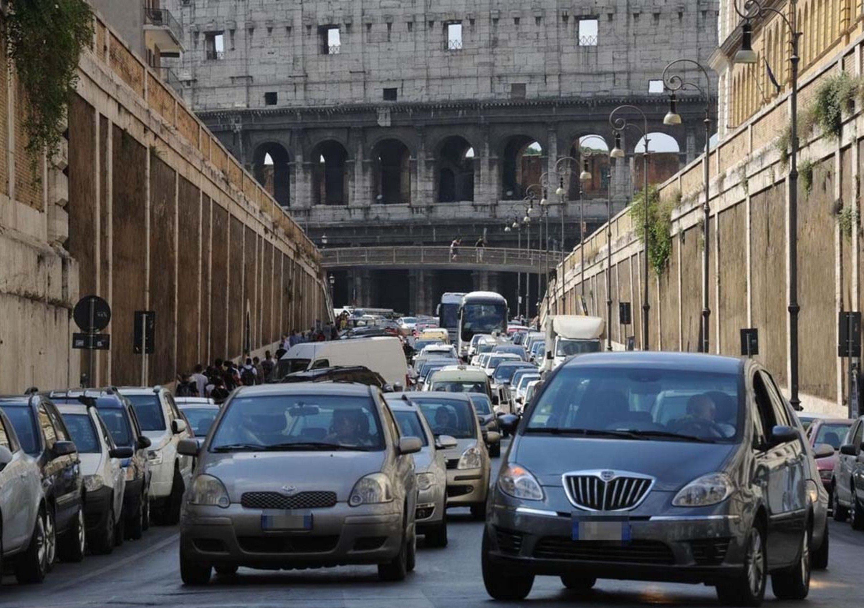 Roma: da oggi stop a ciclomotori Euro 1 e autoveicoli diesel Euro 2 nell&#039;Anello Ferroviario