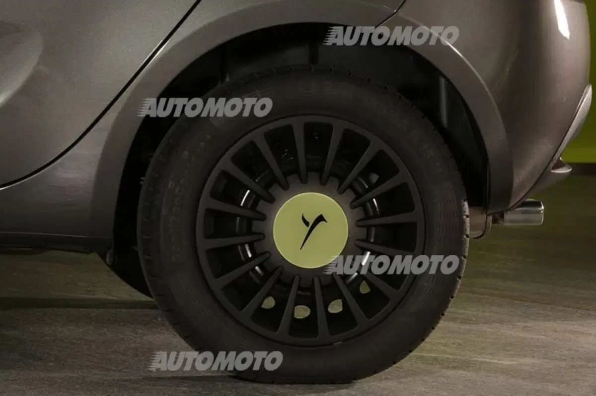 Lancia Ypsilon Elefantino 2014: largo alla personalizzazione e al colore (14)