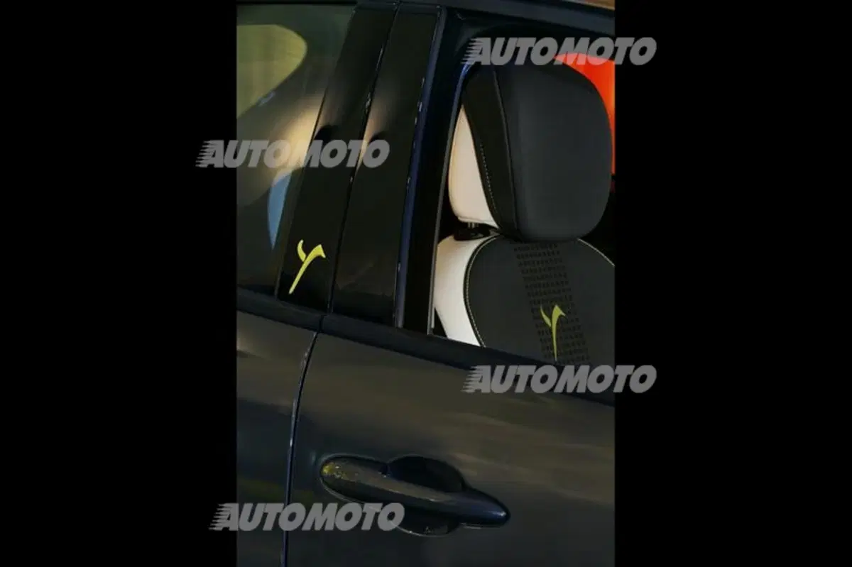 Lancia Ypsilon Elefantino 2014: largo alla personalizzazione e al colore (16)