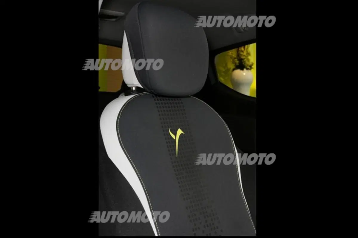 Lancia Ypsilon Elefantino 2014: largo alla personalizzazione e al colore (18)