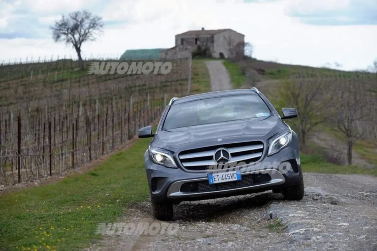 Mercedes-Benz GLA (18)