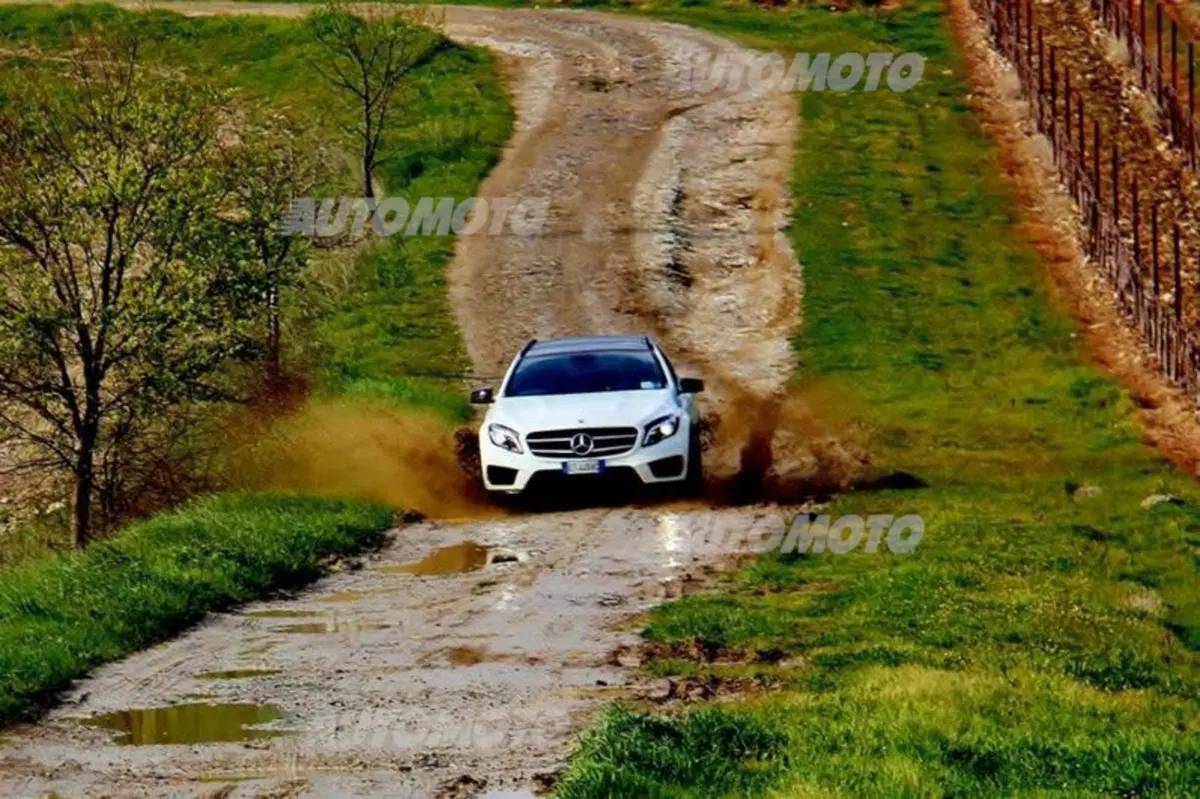 Mercedes-Benz GLA (24)
