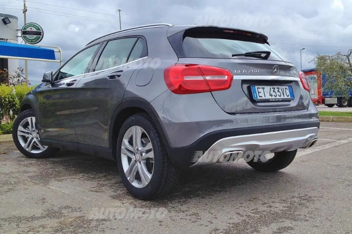 Mercedes-Benz GLA (34)