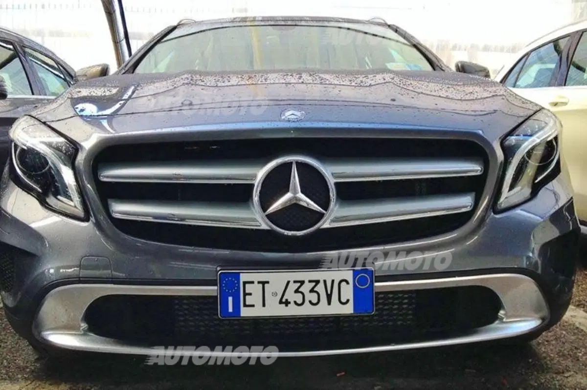 Mercedes-Benz GLA (37)