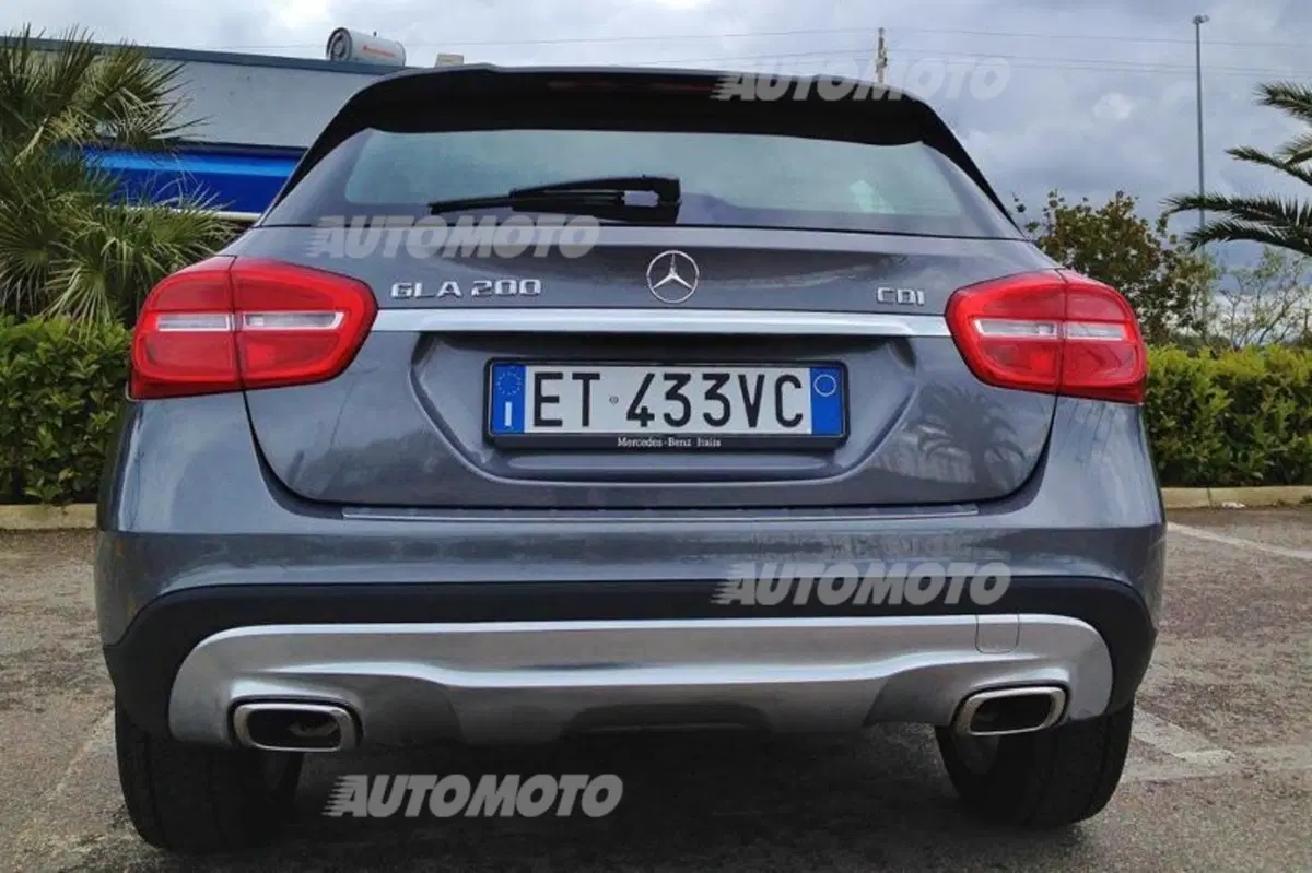 Mercedes-Benz GLA (38)