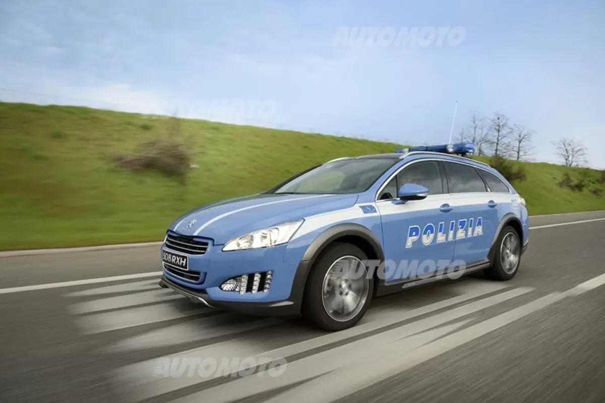 Peugeot: una 508 RXH a disposizione della Polizia Stradale (3)
