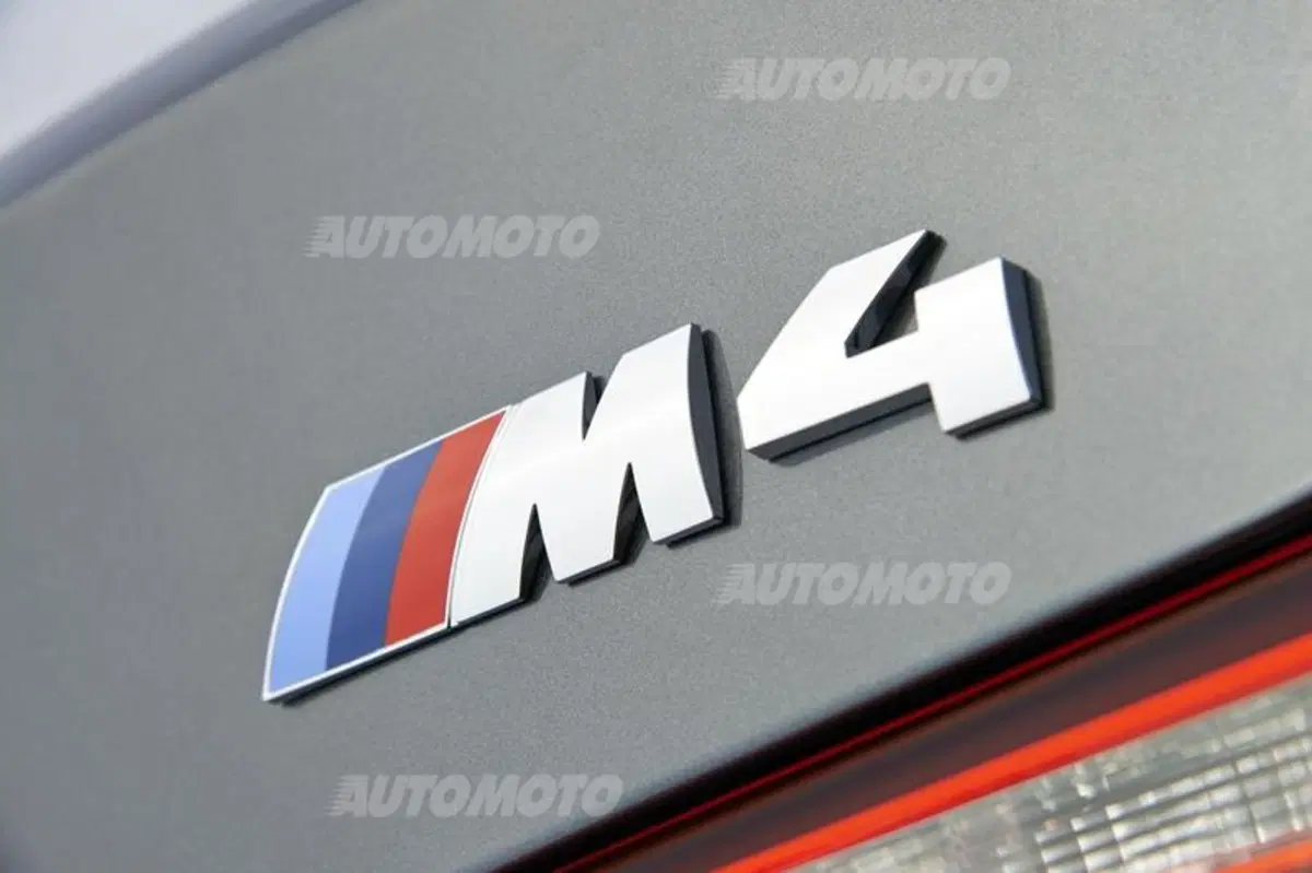 BMW M4 Cabrio: prestazioni da capogiro en plein air (32)