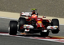 F1 Bahrain 2014: Hamilton domina le libere del venerdì. Kimi vola, ma è 14°
