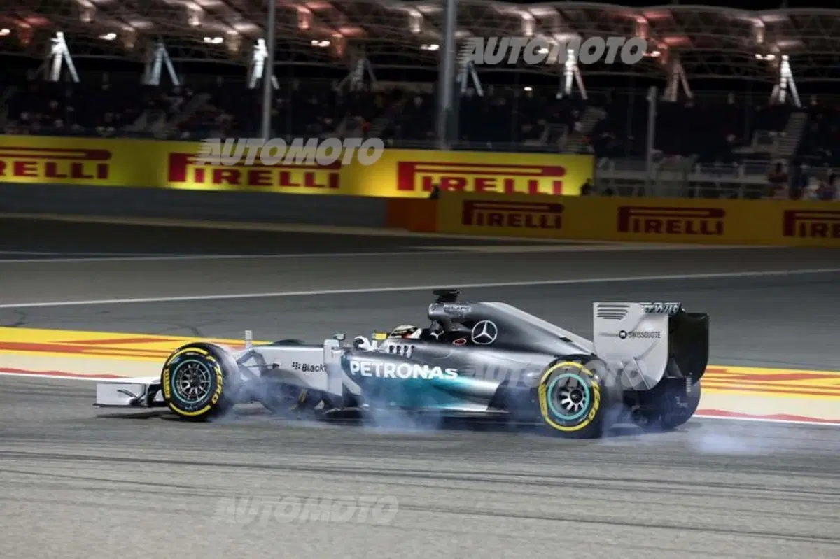 F1 Bahrain 2014: Hamilton domina le libere del venerdì. Kimi vola, ma è 14° (2)