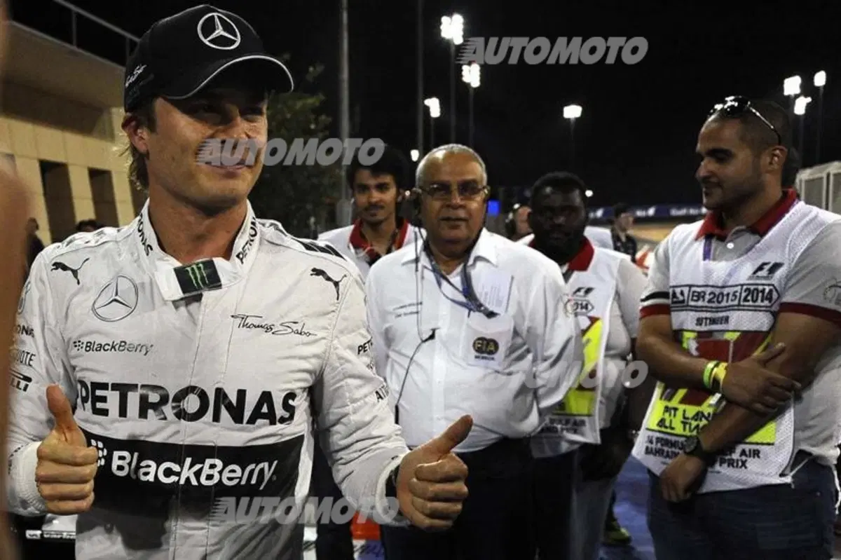 Formula 1 Bahrain 2014: Rosberg strappa la pole position nelle qualifiche (10)