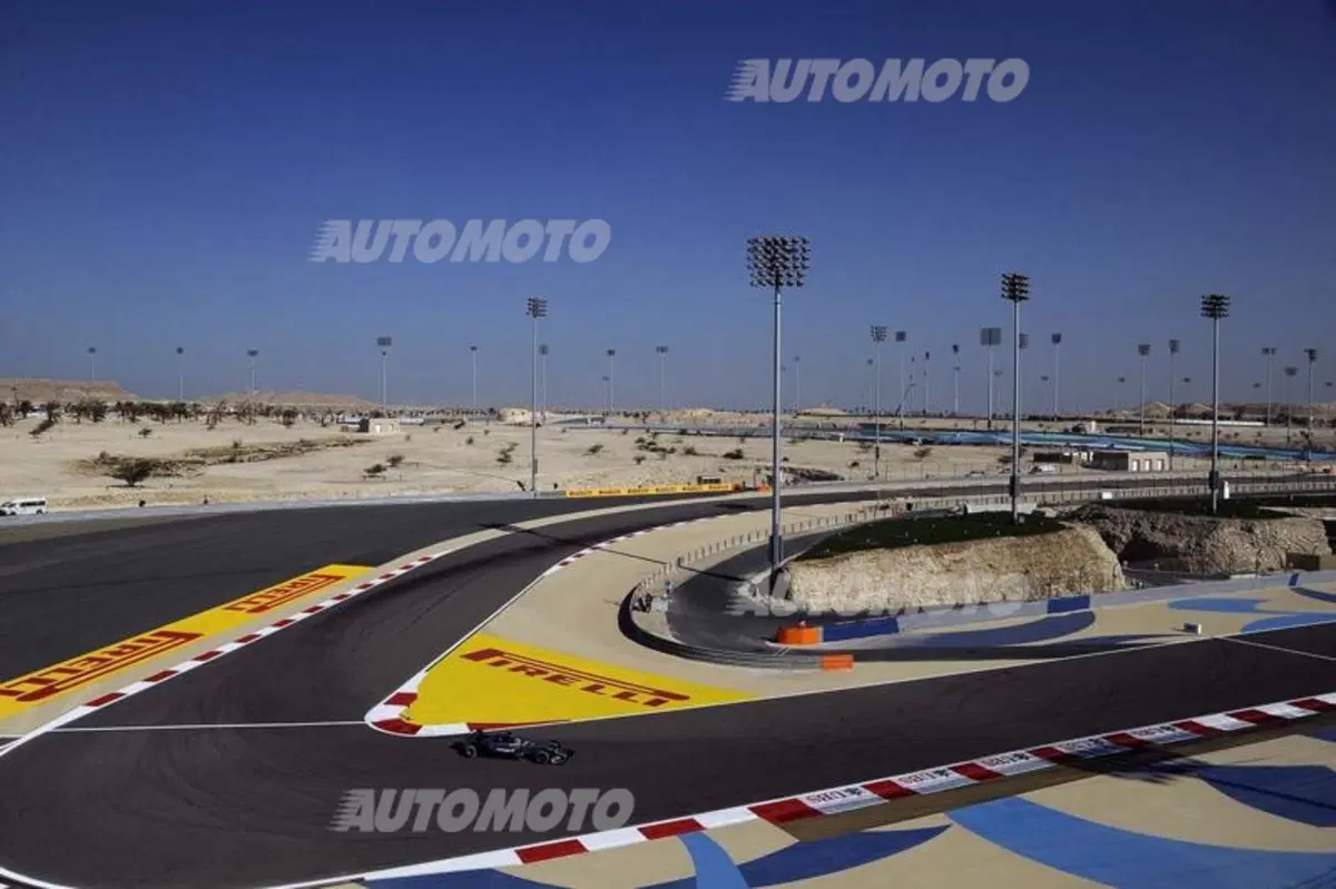Formula 1 Bahrain 2014: Rosberg strappa la pole position nelle qualifiche (12)