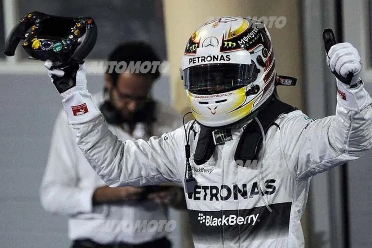 Formula 1 Bahrain 2014: le foto più belle del GP di Sakhir (34)