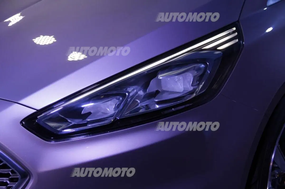 Ford al Salone del Mobile 2014 con la S-MAX Vignale concept (12)
