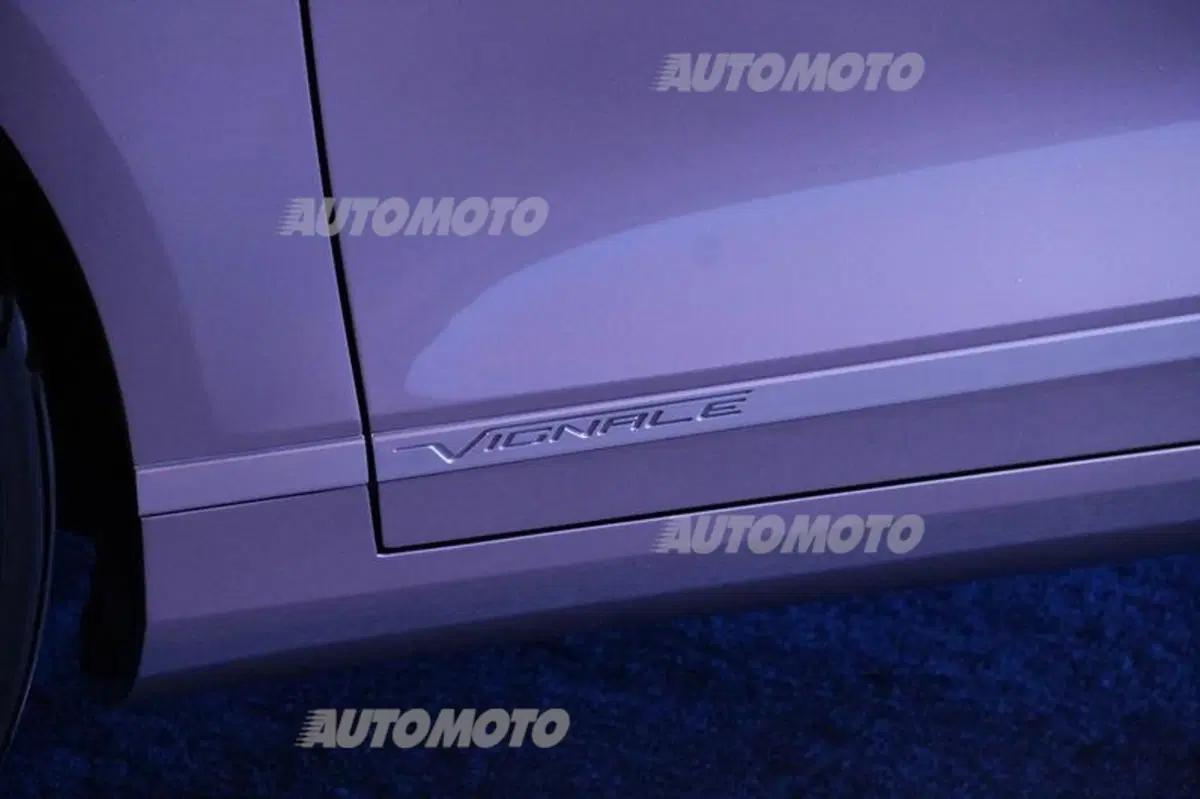 Ford al Salone del Mobile 2014 con la S-MAX Vignale concept (20)