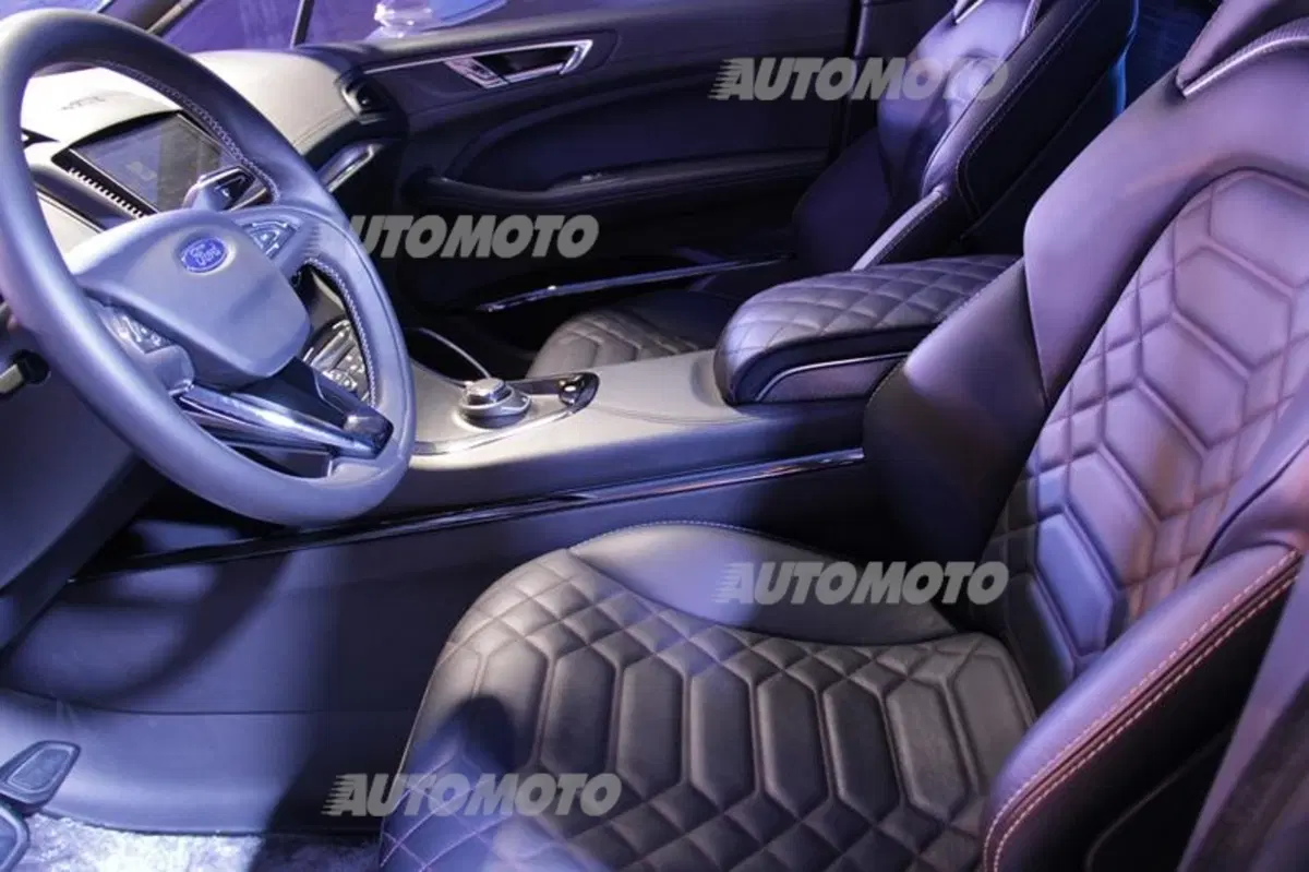 Ford al Salone del Mobile 2014 con la S-MAX Vignale concept (26)