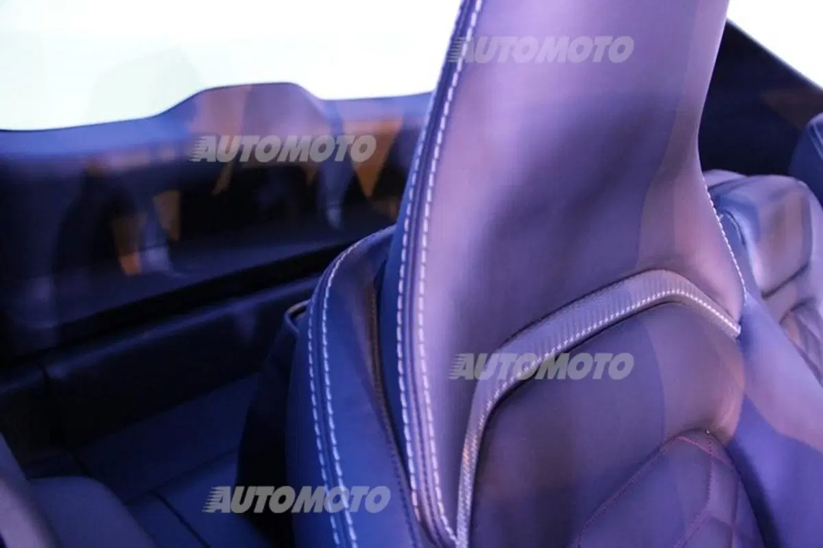 Ford al Salone del Mobile 2014 con la S-MAX Vignale concept (35)
