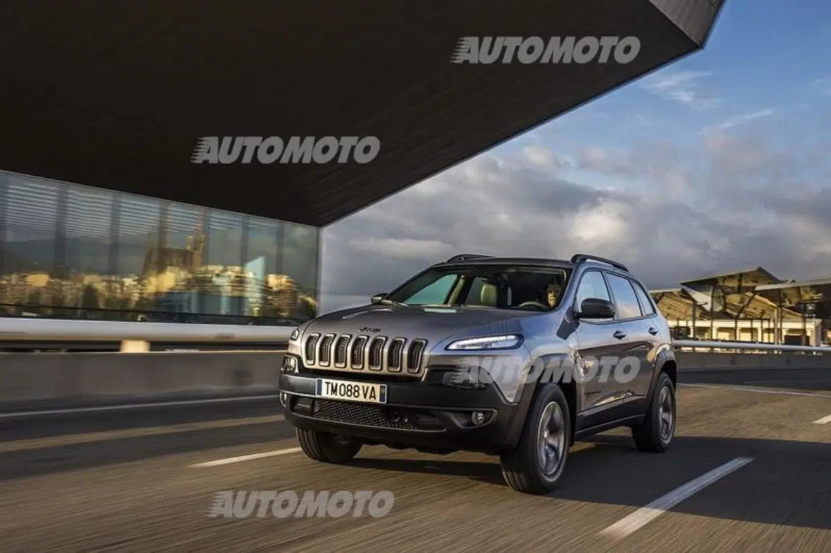 Ellis (Jeep): «La Cherokee è un 4x4 autentico. Comodo su strada, non accetta compromessi fuori» (8)