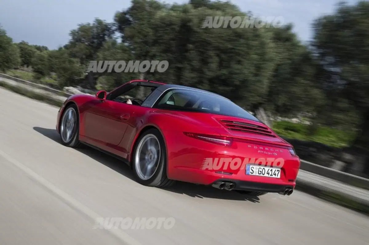 Porsche 911 Targa 4 (2)