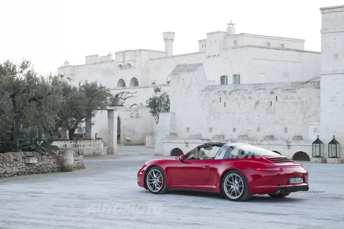 Porsche 911 Targa 4 (17)