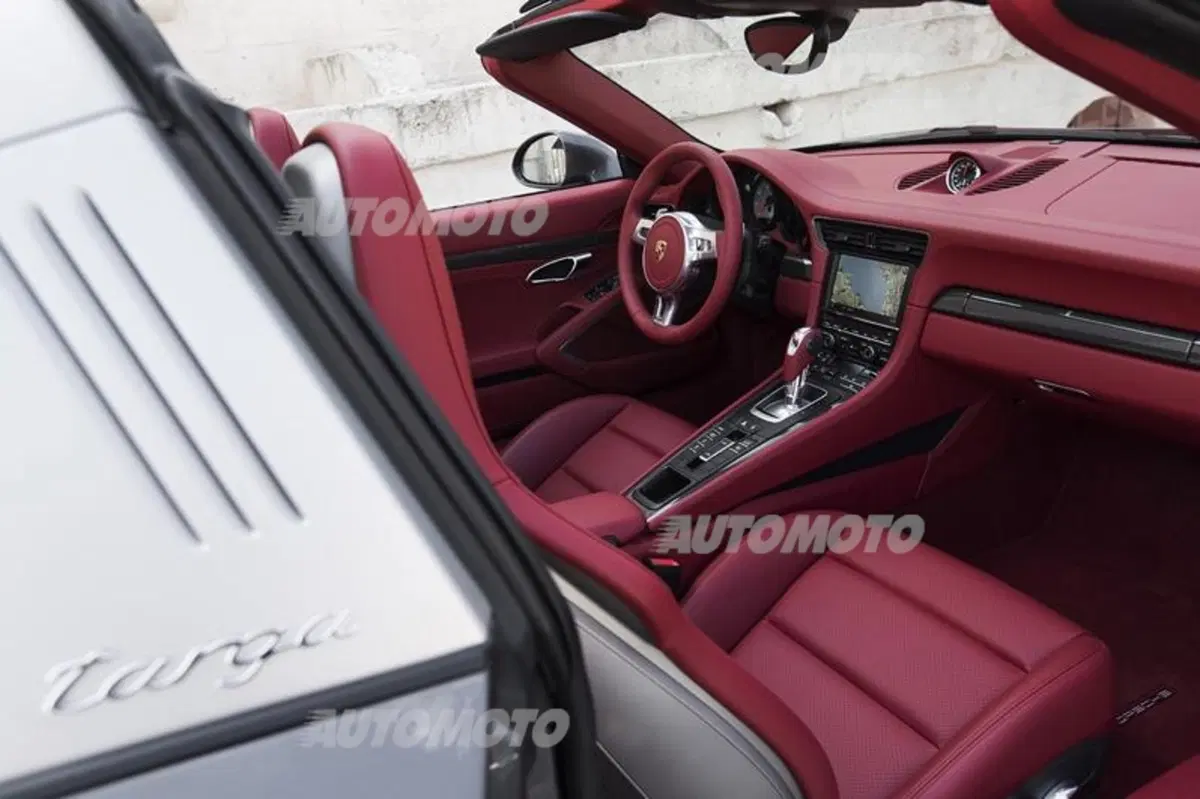 Porsche 911 Targa 4 (38)