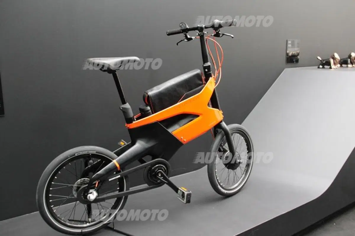 Peugeot al Salone del Mobile con il sofà Onyx (16)