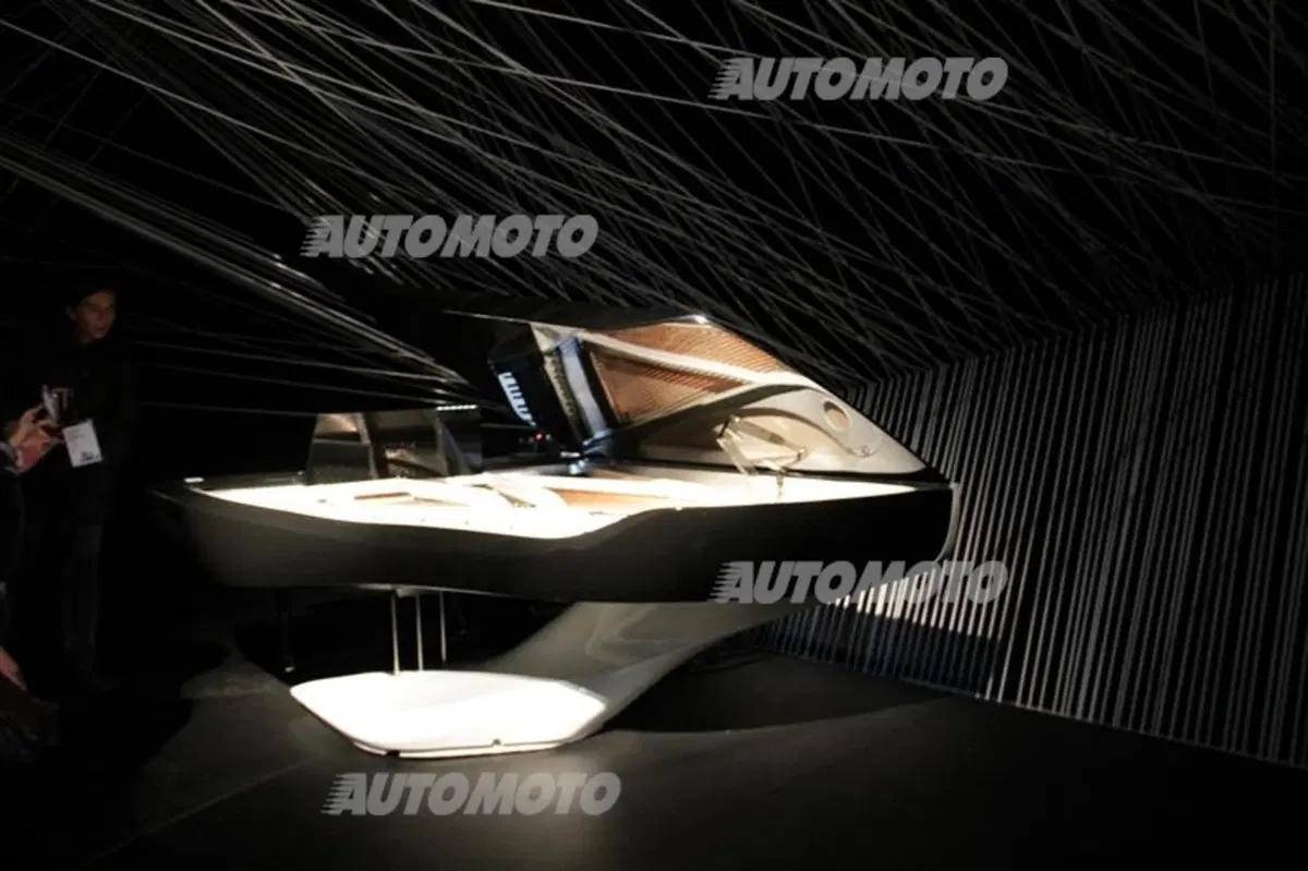 Peugeot al Salone del Mobile con il sofà Onyx (18)