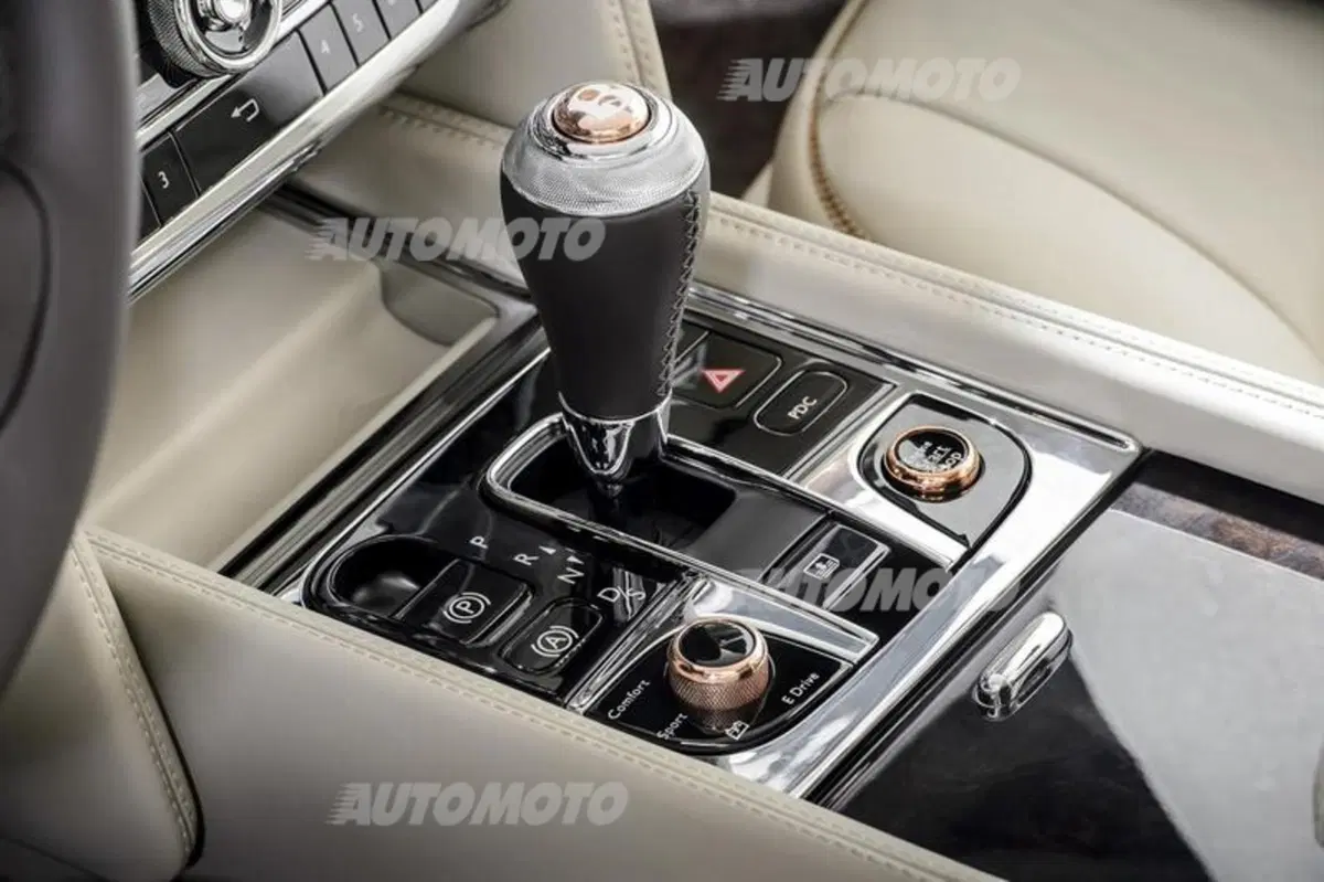 Bentley Hybrid Concept (6)