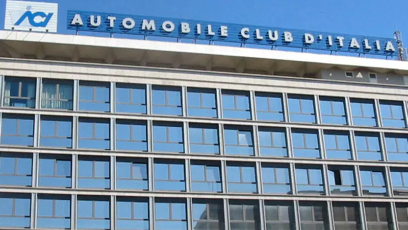 Cancellare Pra e certificato di propriet&agrave;, rispunta l'ipotesi. Risparmi per oltre 190 milioni