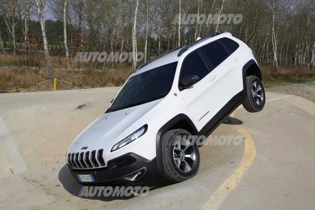Nuova Jeep Cherokee 2014 (5)