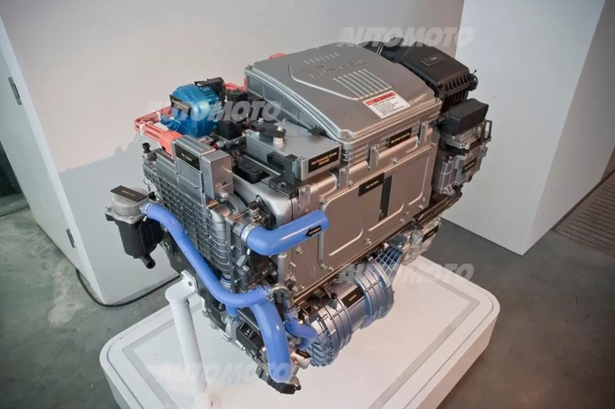 Hyundai ix35 Fuel Cell (2)