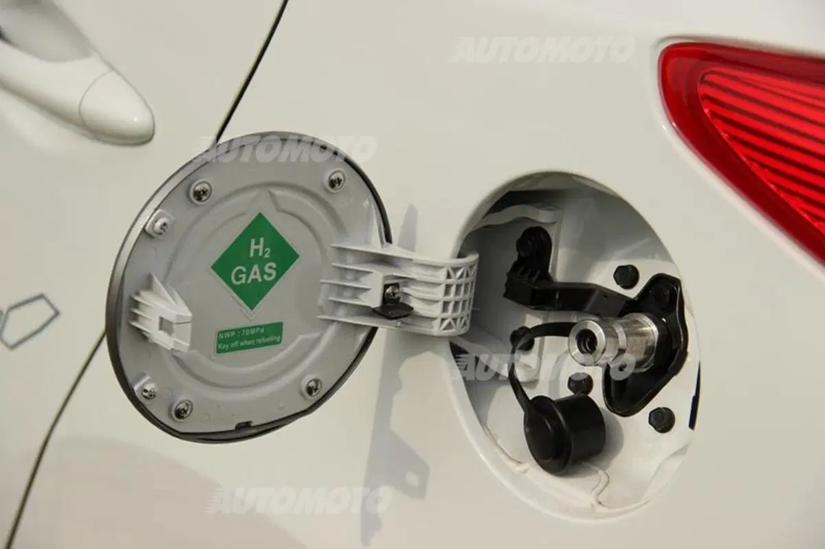 Hyundai ix35 Fuel Cell (20)
