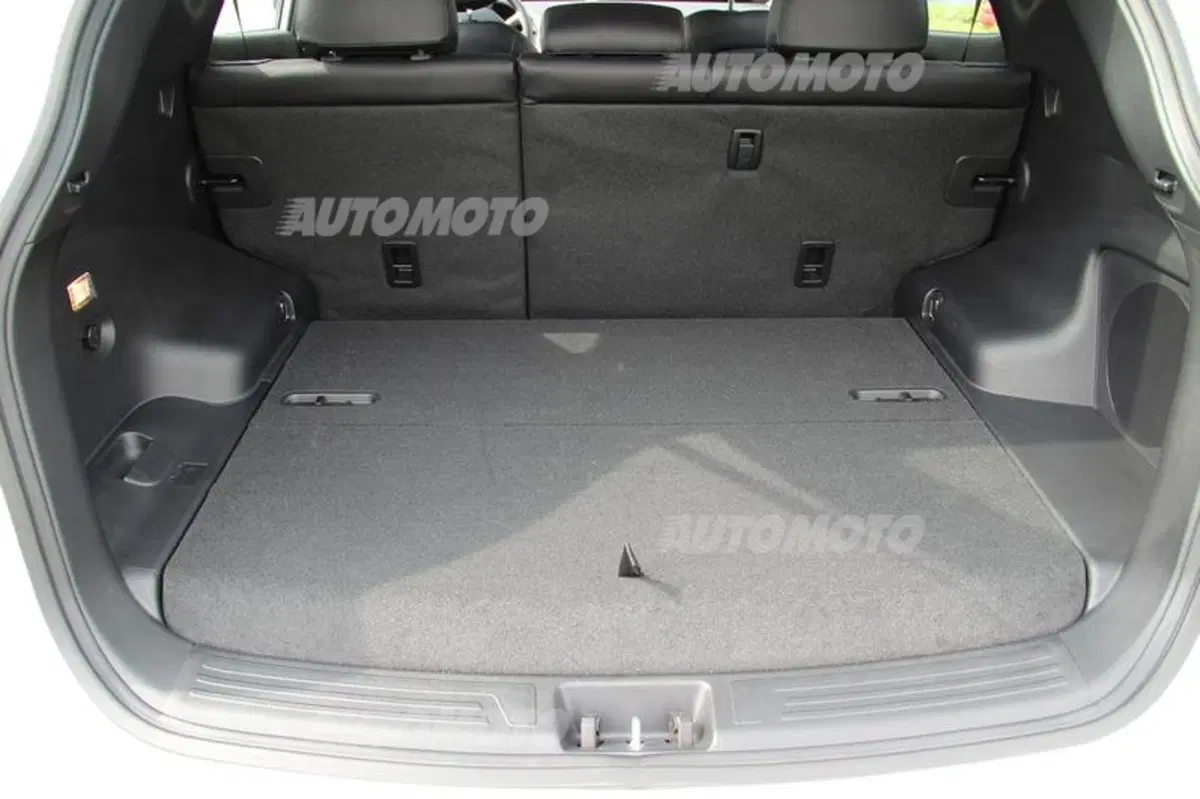 Hyundai ix35 Fuel Cell (25)