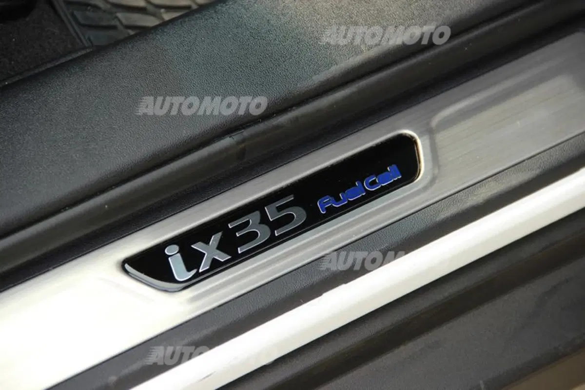 Hyundai ix35 Fuel Cell (58)