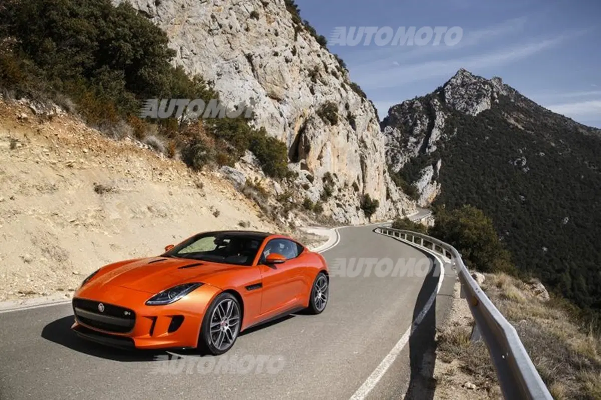 Jaguar F-Type Coupé (21)