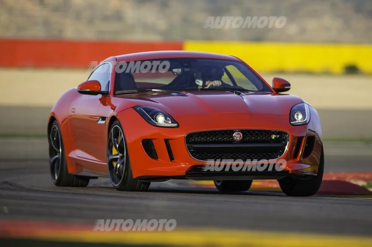Jaguar F-Type Coupé (25)