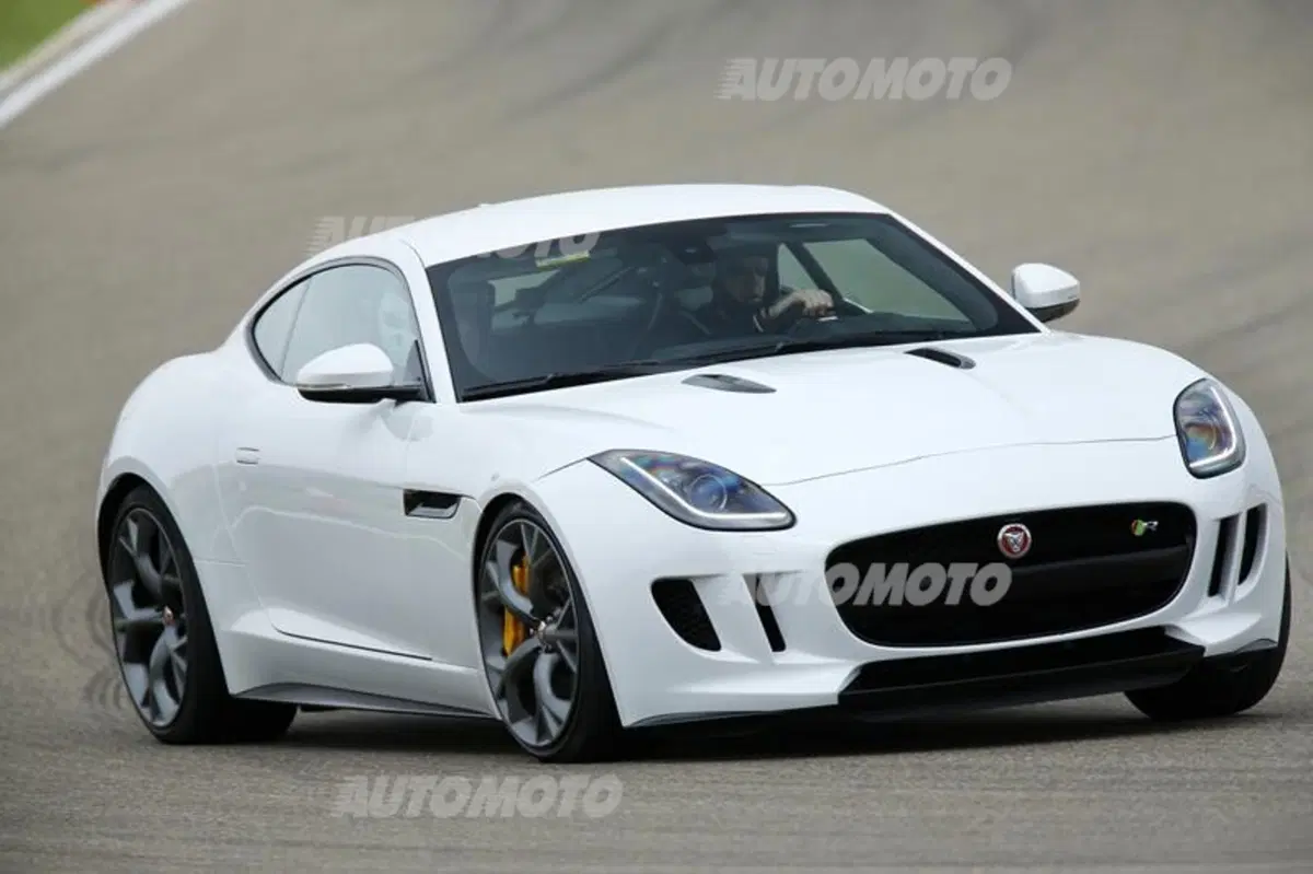 Jaguar F-Type Coupé (37)