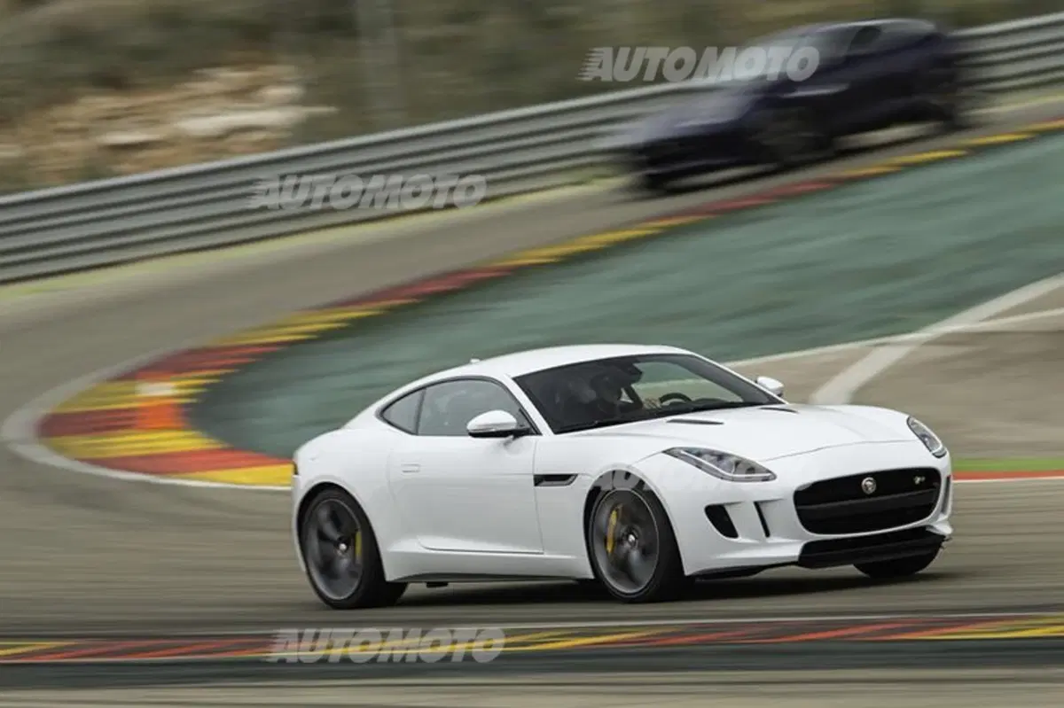 Jaguar F-Type Coupé (39)