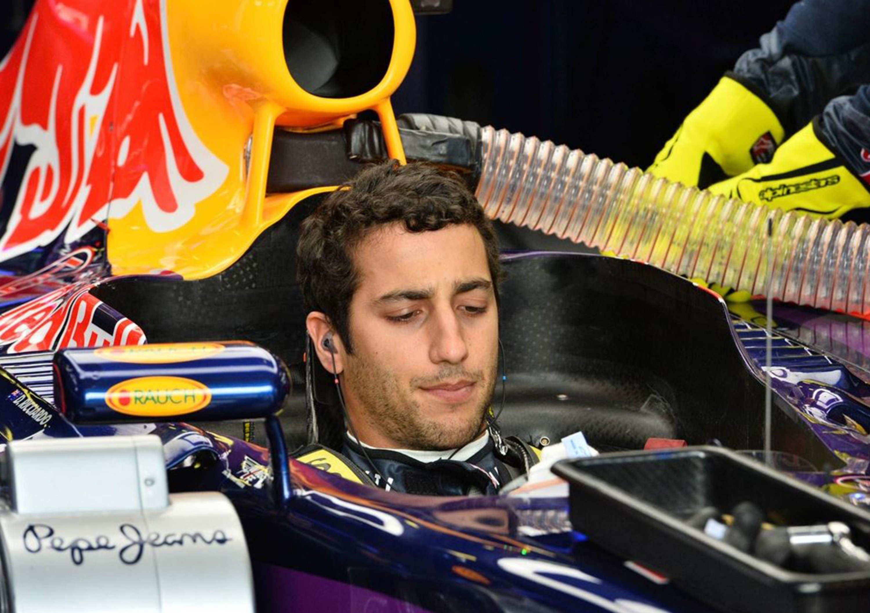 Red Bull: confermata dalla FIA la squalifica di Ricciardo