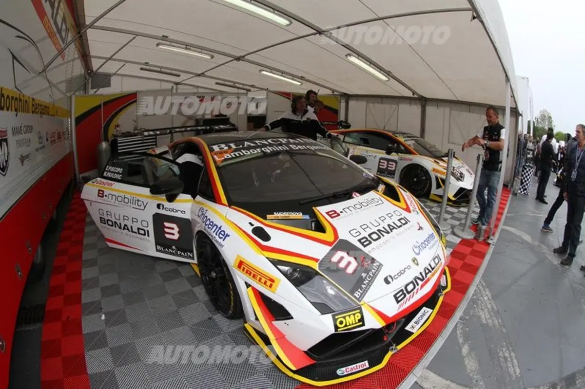 Lamborghini Super Trofeo, Monza. Pavlovic: «Mai smettere di lottare. Carpe diem» (11)