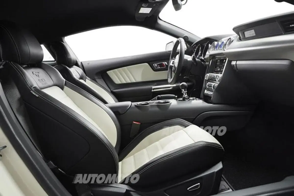 Ford Mustang 50 Year Limited Edition (10)