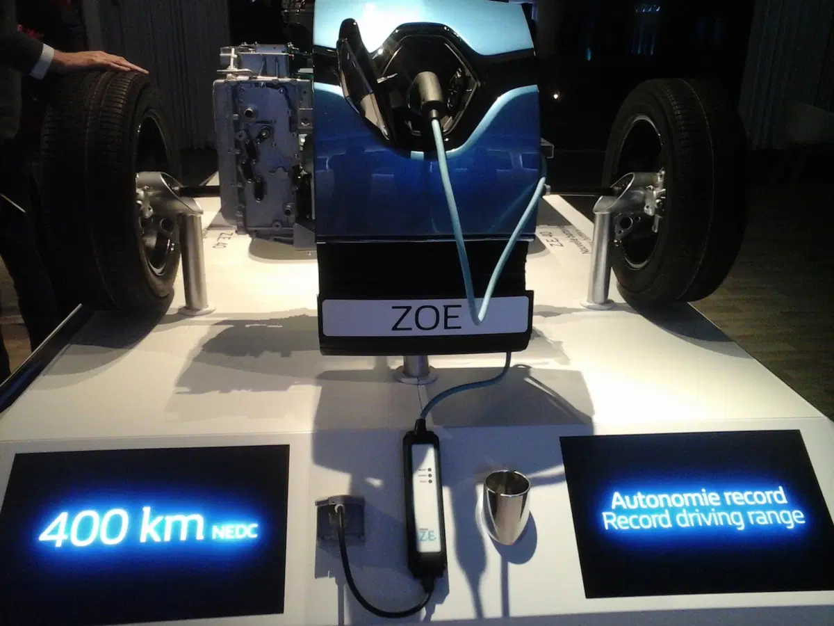Renault Zoe: trecento veri km di autonomia (6)