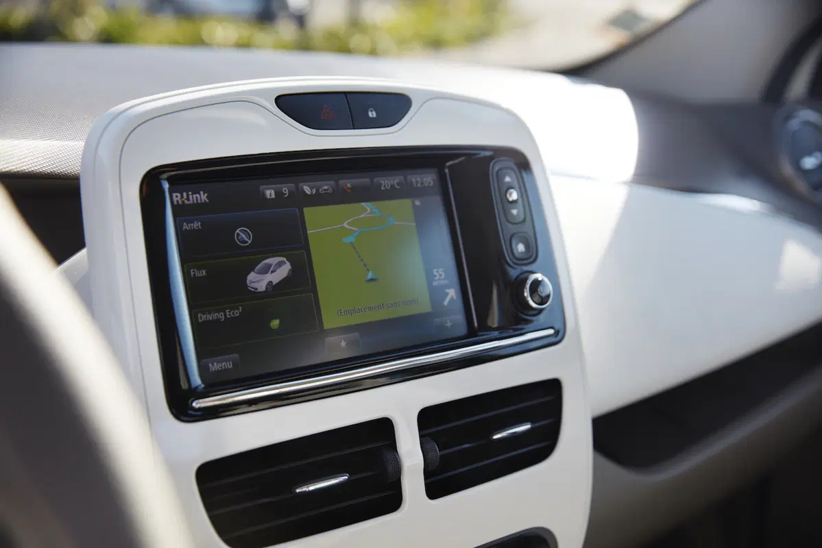 Renault Zoe: trecento veri km di autonomia (8)